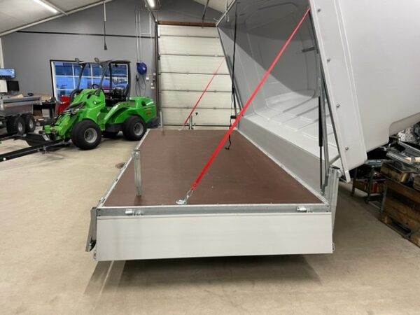 Peräkärri lavetti kuomulla 2700kg Eduard Flatbed 180×406x30cm Traileman konelavetti myynti