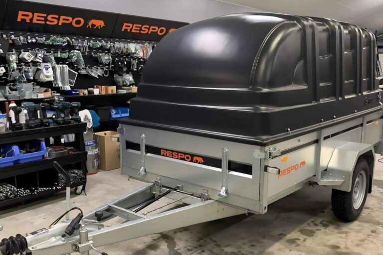 Respo-1500M301L150-42-PLH-Kuomukarry-jarrullinen-kipilla-1500kg-150x300x42cm-Trailerman-myydaan-kuomukarry_1.jpg