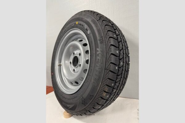 Perävaunun nastarengas 185/70R13C peltivanteella - Image 2