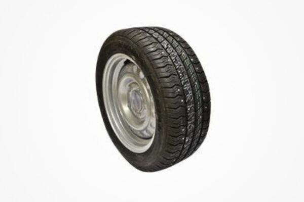 Perävaunun nastarengas 195/50R13