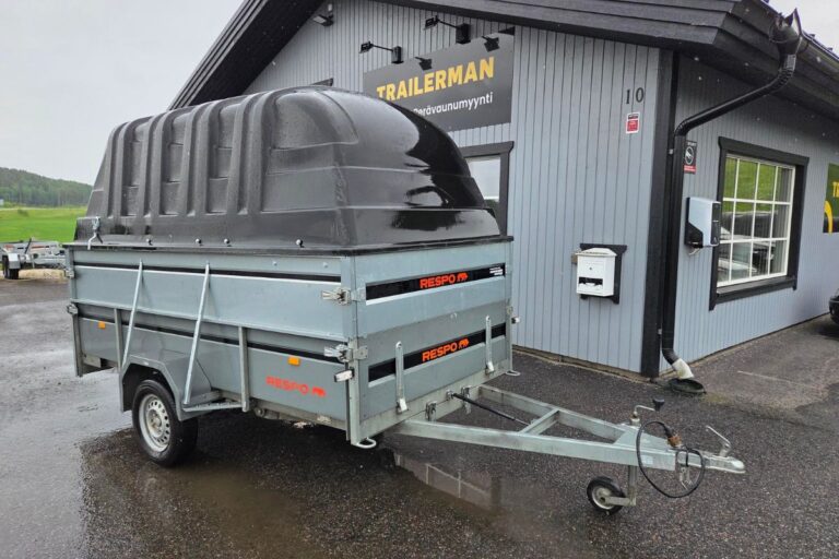 Vuokrataan jarruton kuomukärry korokelaidoilla 750kg, 150x300x42cm, DHJ-745